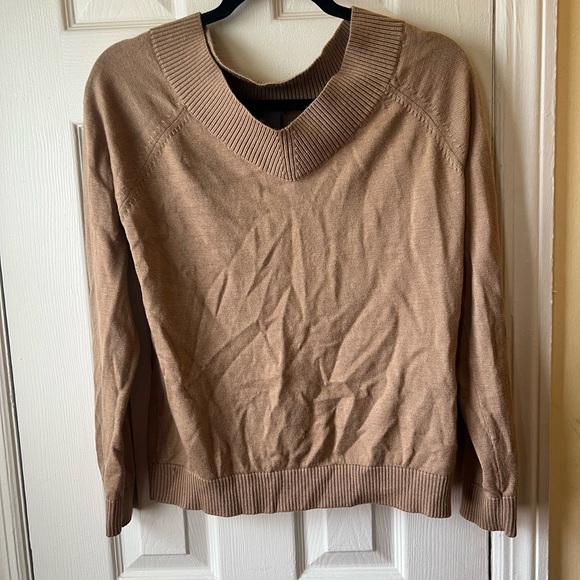 Ann Taylor Sweaters - Ann Taylor Brown Ribbed Sweater
